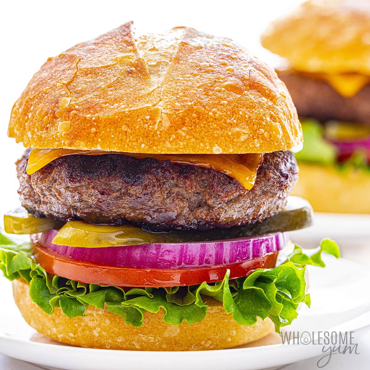 Cook the Best Juicy Homemade Burgers: Grill or Stovetop Guide